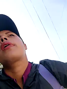  andrea30 online show from September 21, 2025, 1:24 pm