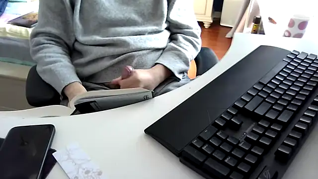 big-pig online show from February 28, 2025, 1:58 am