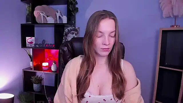 Snapshot of kenzie_x chatting on December 19, 2024, 7:29 am kenzie x online show from December 19, 2024, 7:29 am