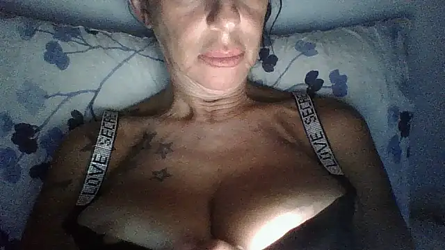 MarikaMilff online show from August 1, 2026, 11:25 pm