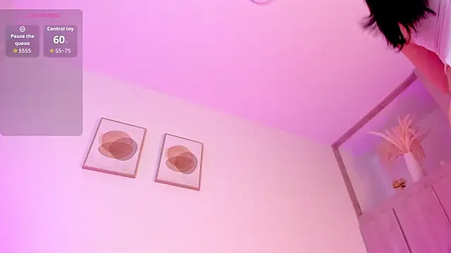 Snapshot of Mia_222 chatting on March 8, 2026, 11:14 am Mia 222 online show from March 8, 2026, 11:14 am