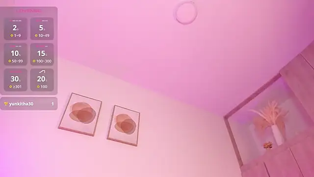 Snapshot of Mia_222 chatting on March 10, 2026, 10:53 am Mia 222 online show from March 10, 2026, 10:53 am