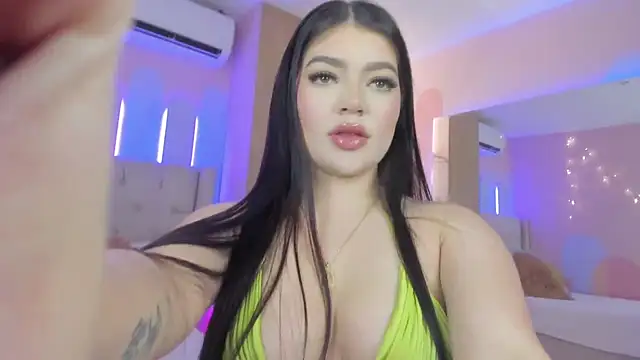 Mariana Baez online show from September 27, 2025, 7:52 pm