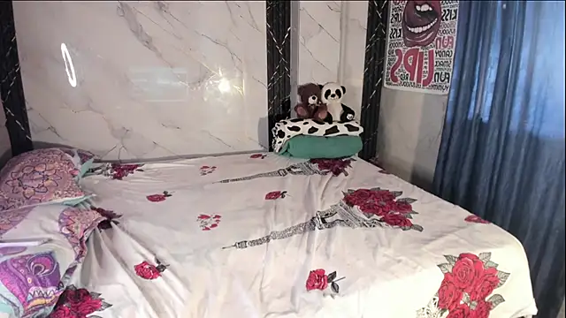 Snapshot of tattys_sexy chatting on May 21, 2026, 6:37 pm tattys sexy online show from May 21, 2026, 6:37 pm