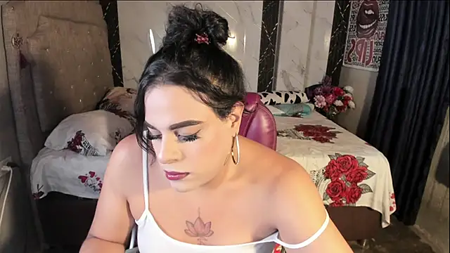 Snapshot of tattys_sexy chatting on June 16, 2026, 2:58 am tattys sexy online show from June 16, 2026, 2:58 am