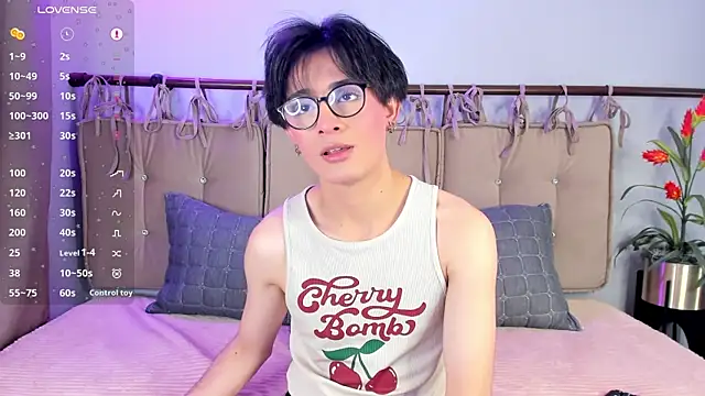 Snapshot of cherryy_boy chatting on July 18, 2026, 8:45 pm cherryy boy online show from July 18, 2026, 8:45 pm