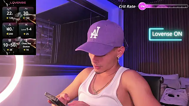  white fox 1 online show from September 30, 2025, 8:36 pm