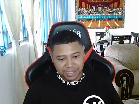 Hoowar2012 online show from October 19, 2025, 5:02 pm