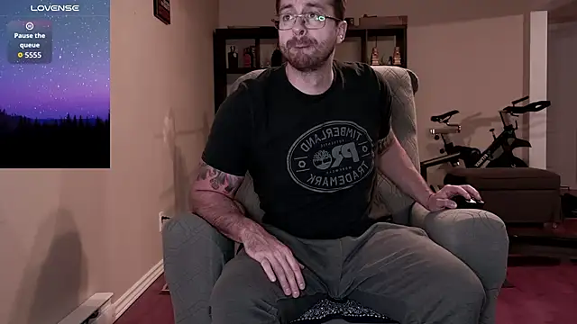 JayXCee Official online show from November 15, 2025, 2:09 am