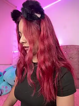 Snapshot of YovngBaby chatting on October 24, 2025, 4:53 am YovngBaby online show from October 24, 2025, 4:53 am