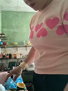 Baby-bigtits online show from December 18, 2025, 2:39 am