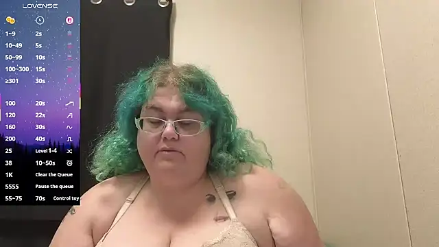 EmberCum online show from September 25, 2025, 8:40 am