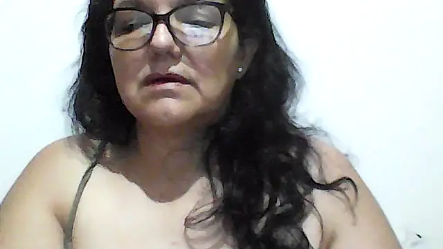 kassandra02 online show from February 8, 2026, 2:26 am