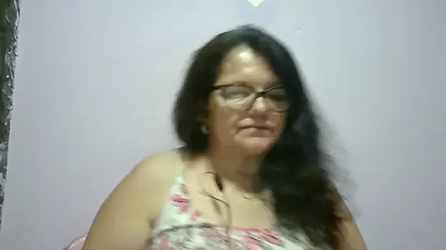 kassandra02 online show from May 3, 2026, 3:12 am