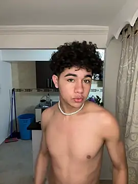 DavidfullOFlove online show from February 5, 2026, 1:32 am