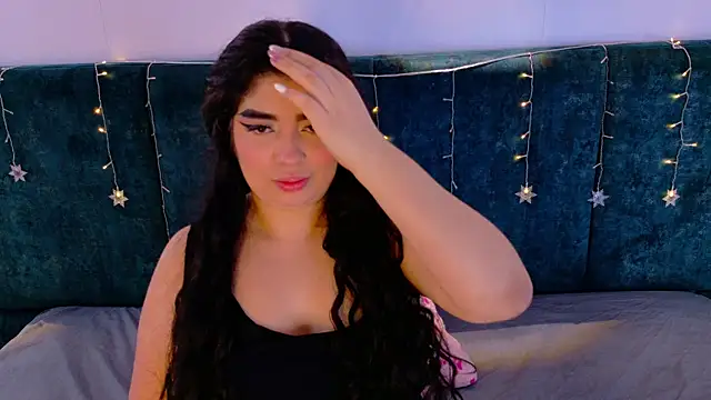 AgathaLynx online show from December 19, 2025, 10:44 am