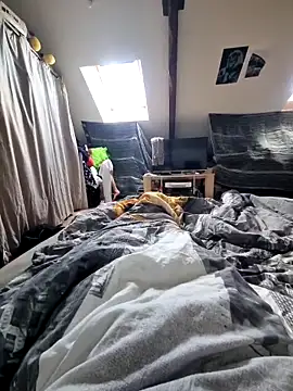 Snapshot of LoLa-69-X chatting on September 22, 2025, 1:13 pm LoLa-69-X online show from September 22, 2025, 1:13 pm