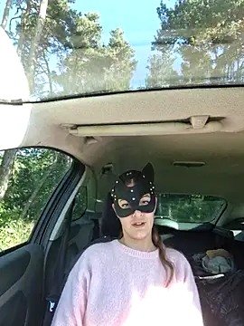 Snapshot of LoLa-69-X chatting on September 27, 2025, 8:08 am LoLa-69-X online show from September 27, 2025, 8:08 am