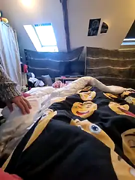 Snapshot of LoLa-69-X chatting on October 13, 2025, 8:25 am LoLa-69-X online show from October 13, 2025, 8:25 am