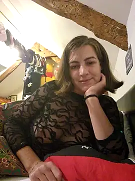 Snapshot of LoLa-69-X chatting on October 22, 2025, 7:35 pm LoLa-69-X online show from October 22, 2025, 7:35 pm