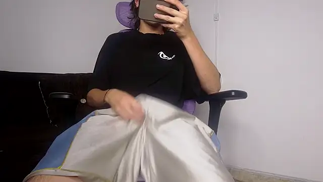 alex connorr online show from June 21, 2026, 3:09 am