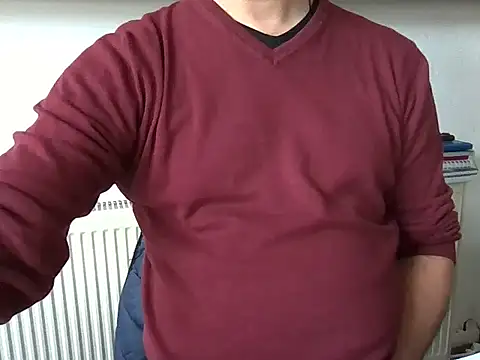 Snapshot of fikoivos chatting on May 8, 2026, 2:22 pm fikoivos online show from May 8, 2026, 2:22 pm