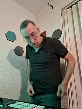 bibananaman online show from October 9, 2025, 9:13 pm