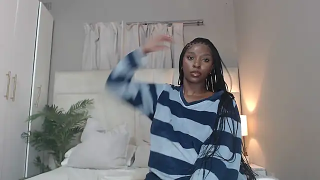 Snapshot of naughtyblackdolie chatting on October 22, 2025, 10:42 pm naughtyblackdolie online show from October 22, 2025, 10:42 pm