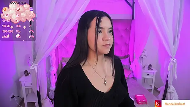 Hanna  Becker  online show from February 5, 2026, 12:48 am