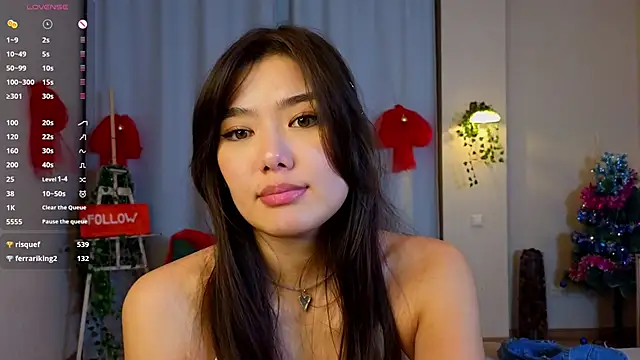 EmmaFisherf online show from January 13, 2025, 7:10 pm