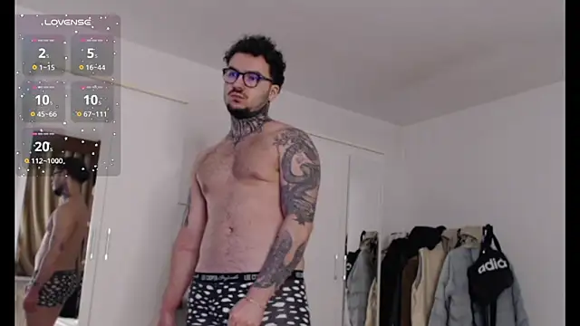 TattedCurls online show from February 17, 2025, 2:42 am