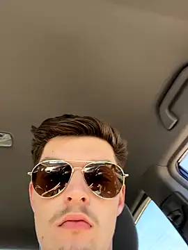 Snapshot of bigmerc chatting on October 12, 2025, 3:22 pm bigmerc online show from October 12, 2025, 3:22 pm