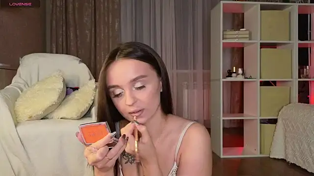 Snapshot of Katy_perry_ chatting on February 14, 2025, 2:39 am Katy perry online show from February 14, 2025, 2:39 am