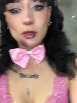 sugarunebaby online show from February 14, 2025, 6:51 pm