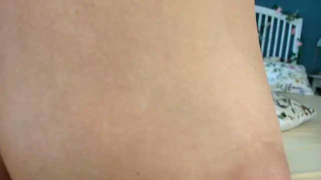 AlicePirs online show from June 10, 2026, 4:23 am