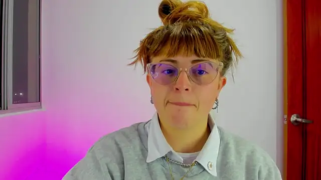 tekila   online show from November 30, 2025, 1:09 am