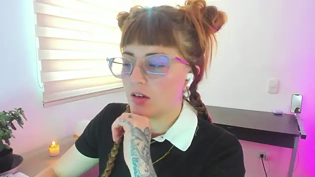 Snapshot of tekila__ chatting on April 8, 2026, 9:48 pm tekila online show from April 8, 2026, 9:48 pm