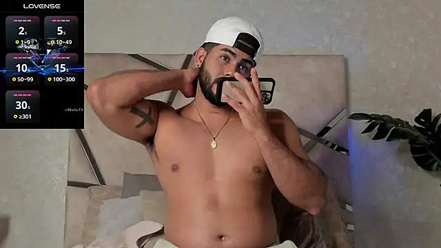 Snapshot of noah_crux chatting on January 12, 2025, 7:42 pm noah crux online show from January 12, 2025, 7:42 pm