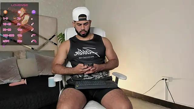 Snapshot of noah_crux chatting on February 9, 2025, 1:25 pm noah crux online show from February 9, 2025, 1:25 pm