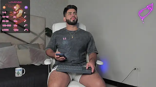 Snapshot of noah_crux chatting on February 24, 2025, 12:26 pm noah crux online show from February 24, 2025, 12:26 pm