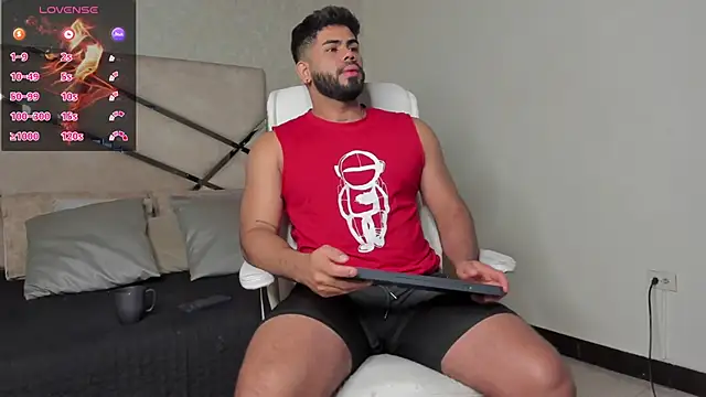 Snapshot of noah_crux chatting on March 4, 2025, 11:51 am noah crux online show from March 4, 2025, 11:51 am