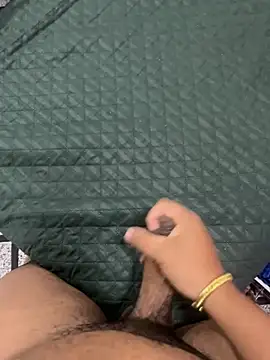 Sheik0157 online show from April 19, 2026, 8:33 pm