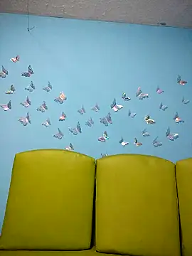 evelyn prince1 online show from November 18, 2025, 10:52 am