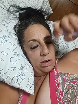 BettyBoo333 online show from May 19, 2026, 12:44 pm