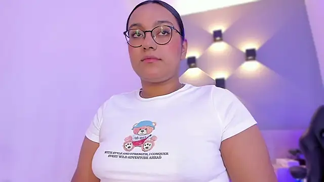 ellamontoya online show from December 16, 2024, 4:34 am