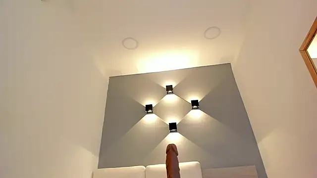 ellamontoya online show from October 12, 2025, 12:15 pm