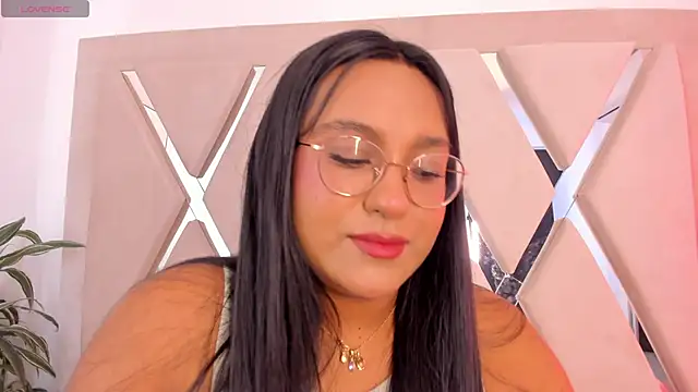 ellamontoya online show from March 19, 2026, 11:58 am