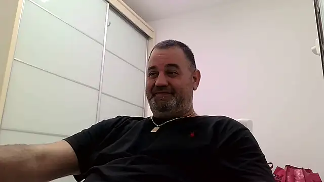 your man85 online show from February 9, 2025, 9:39 pm