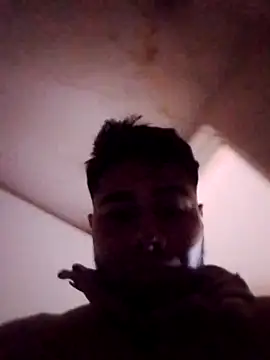 Pitograndemaclein online show from November 26, 2025, 7:42 am