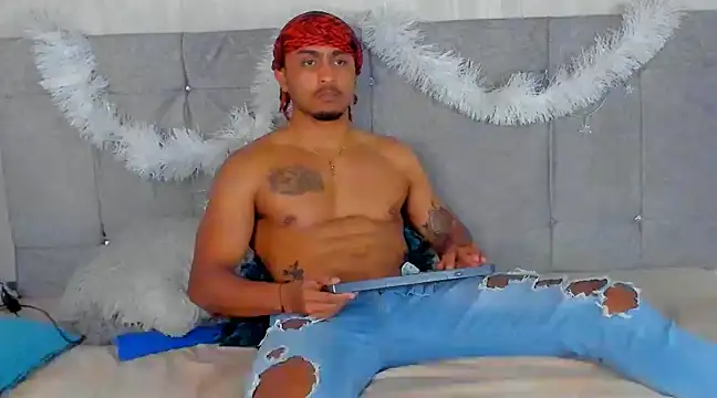 Mateo Reales online show from December 31, 2024, 4:06 am